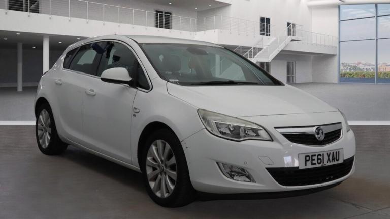 2011 Vauxhall Astra 1.6i 16V Elite 5dr Auto HATCHBACK Petrol Automatic