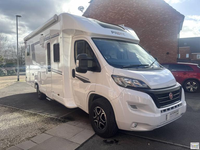Pilot Expression 746 FGJ - 4 berth - 4 belts -2024- motorhome for sale 