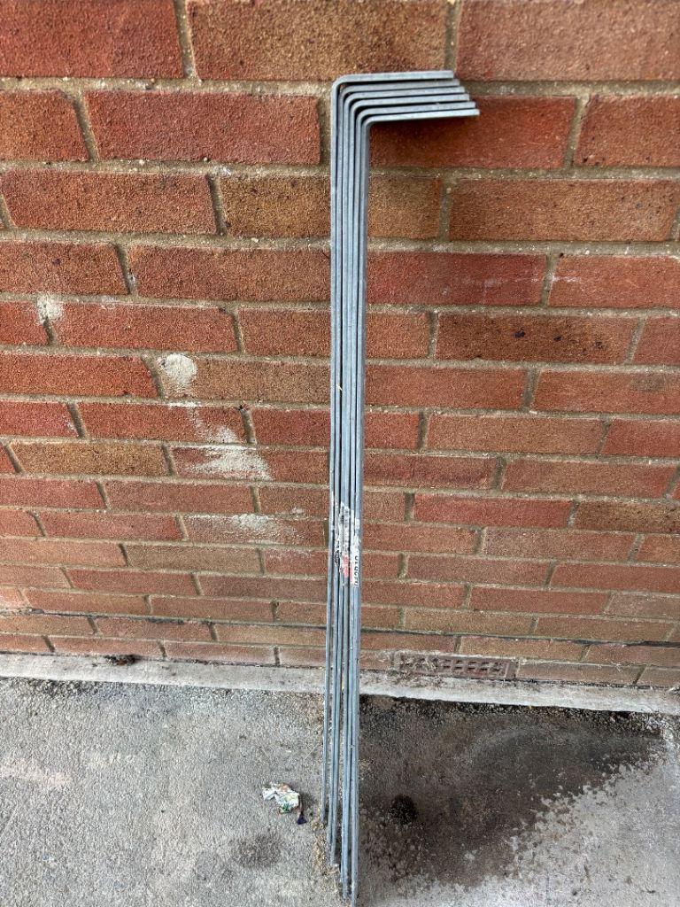 Restraint/wall plate straps