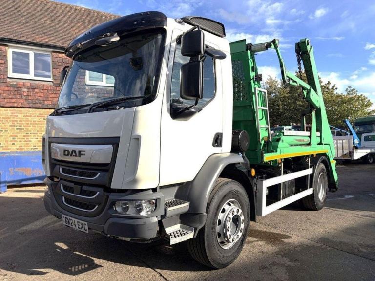 2024 DAF LF-260 SKIP LOADER