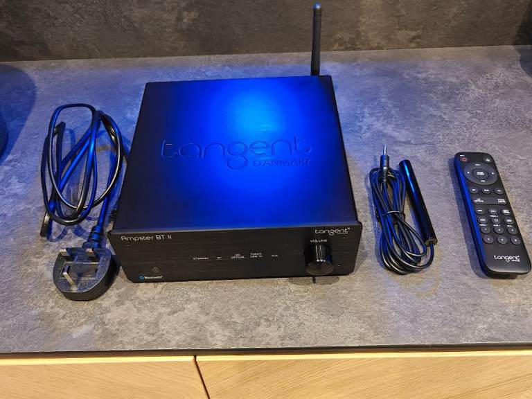 Tangent Ampster BT II Amplifier with remote control – mint condition 