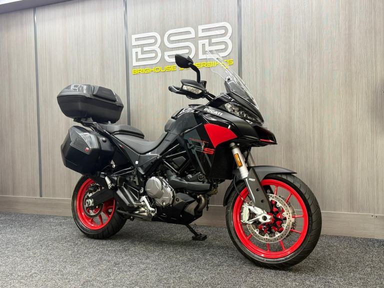 2024 24 Ducati Multistrada V2S 937cc Euro 5 - LOW MILES - FULL LUGGAGE