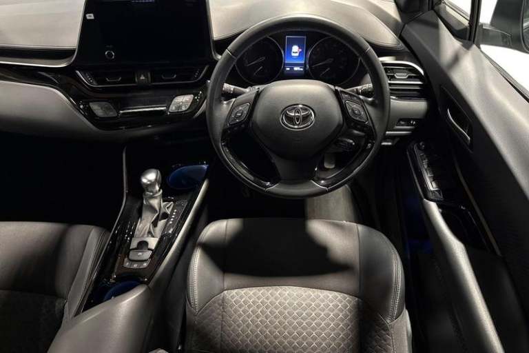 2022 Toyota C-HR 1.8 VVT-h GPF Design SUV 5dr Petrol Hybrid CVT Euro 6 (s/s) (122 ps) Automa SUV ...