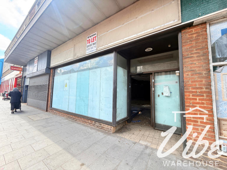 Shop to Rent at High St, Rochester Kent ME2