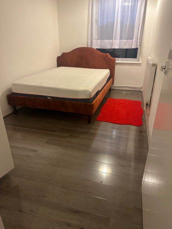Spacious and Cosy Double Rooms for Rent in -  SE18 7EE