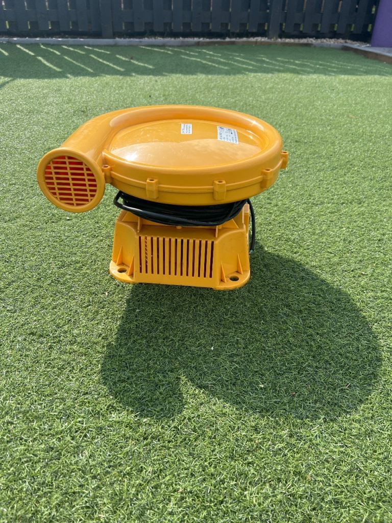 Bouncy castle air blower