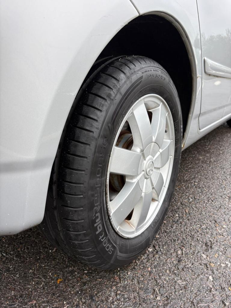 2004 Toyota Corolla 1.6 VVT-i Colour Collection 5dr Auto HATCHBACK Petrol Automatic