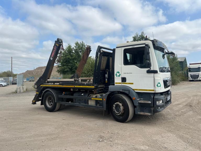 MAN/ ERF TG-M 18-250 REMOTE MULTILIFT SKIP LOADER , 154,795 KM , MANUAL