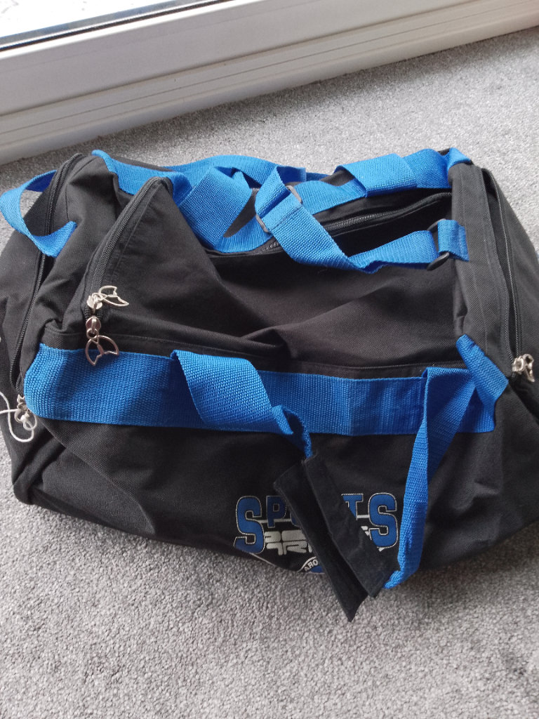 Sports travel bag