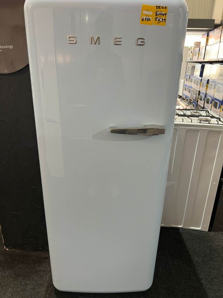 Smeg FAB28LPB5UK Fridge - 50's Style Freestanding Refrigerator (Pastel Blue) £550_