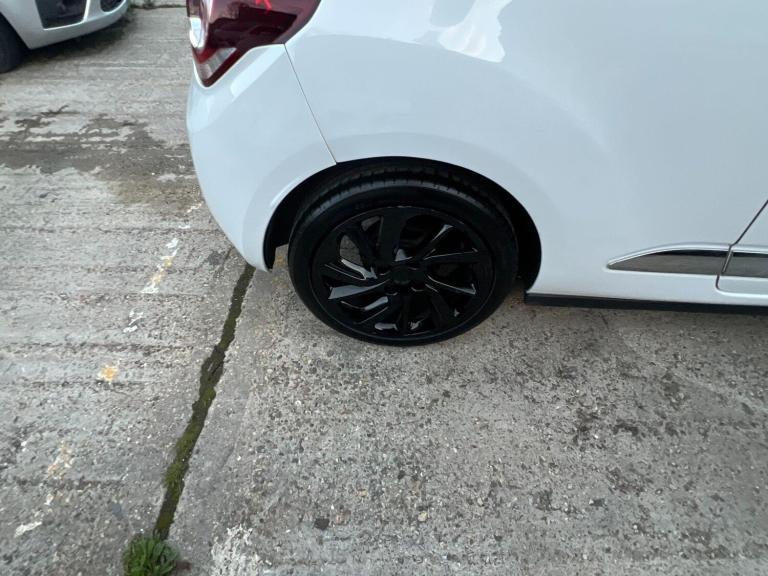 2017 DS Automobiles DS 3 1.2 PureTech 82 Connected Chic 3dr HATCHBACK PETROL Manual