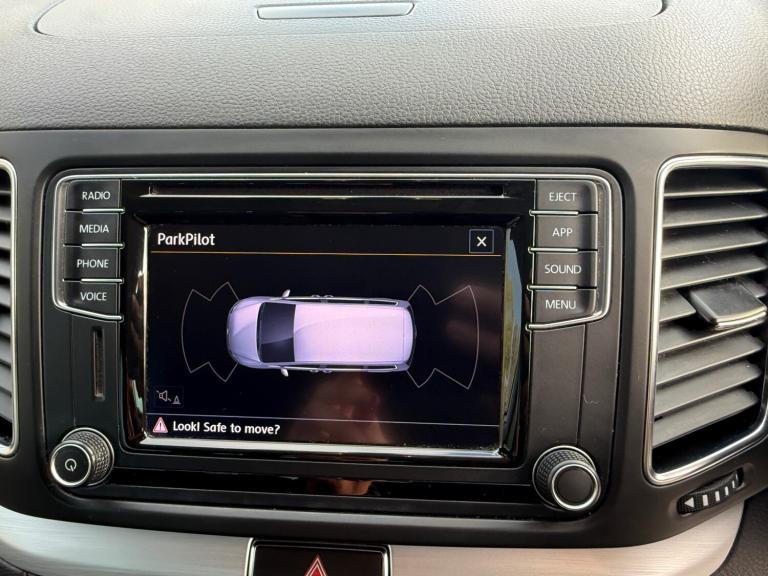 2017 Volkswagen Sharan 2.0 TDI CR BlueMotion Tech 150 SE 5dr DSG MPV Diesel Automatic