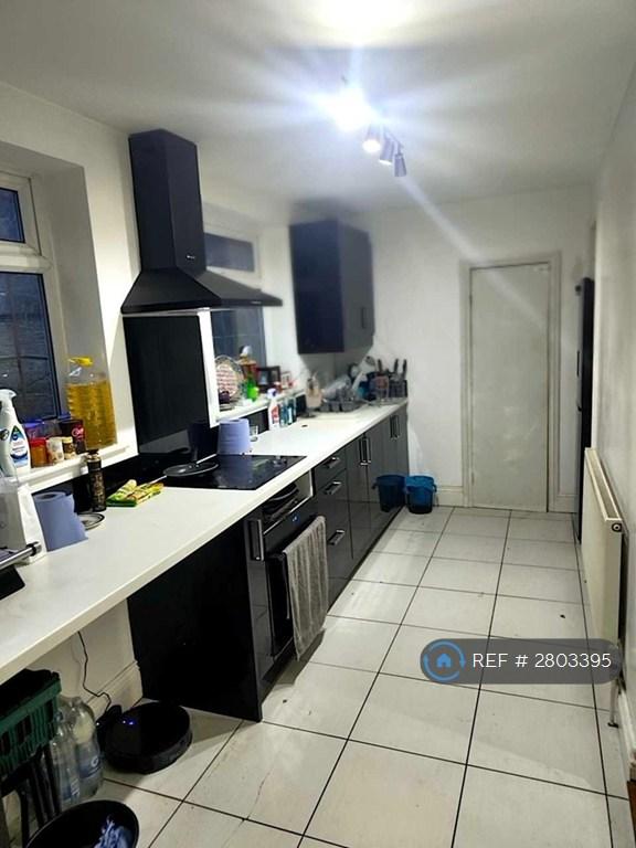 1 bedroom in Paddock Foot, Huddersfield, HD1 (#2803395)