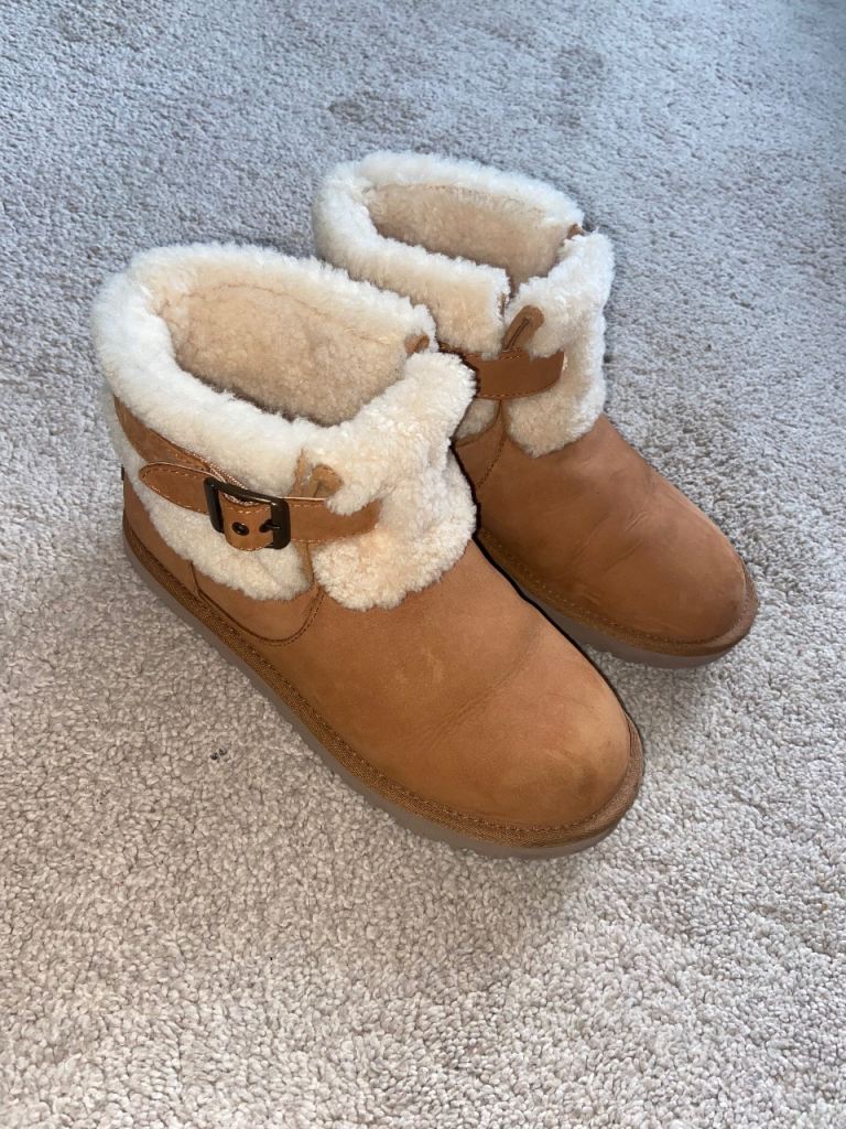 Ugg Australia Boots Tan 