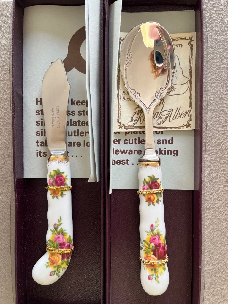 Royal Albert Old Country Roses Jam Spoon & Butter Knife