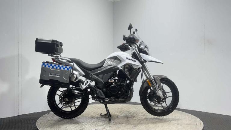 Sinnis Terrain 125 2023 4K FULL LUGGAGE NEW MOT WARRANTY ADVENTURER 125CC
