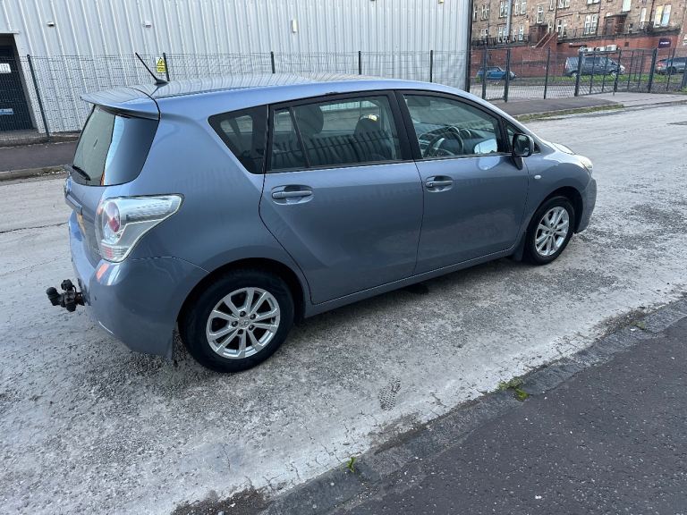 7 SEATER TOYOTA COROLLA VERSO 2011 5DR PETROL*MOT TILL 25/10/2026 EXCELLENT CONDITION