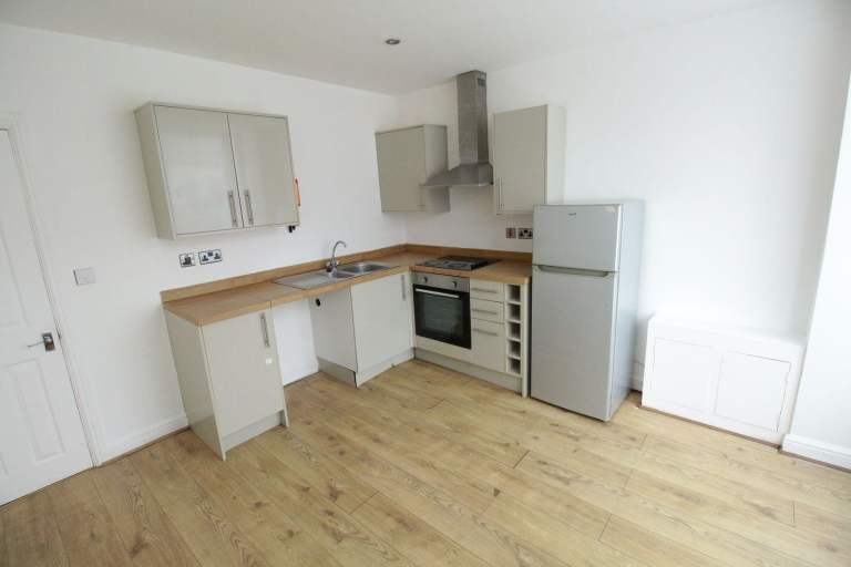  🏡 Stylish 1-Bedroom Flat on Newark Road 