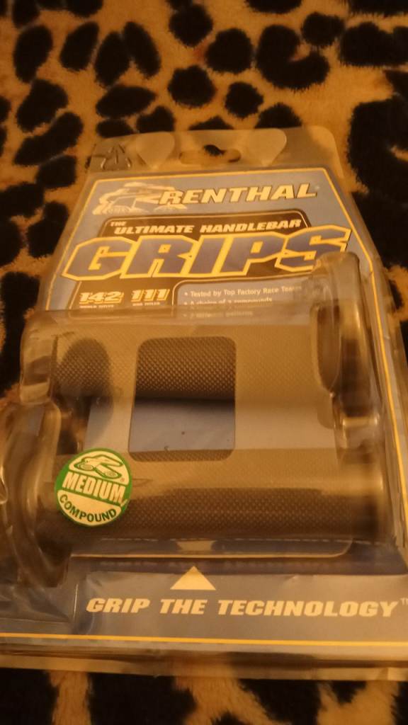 Motoross handle grips new£8