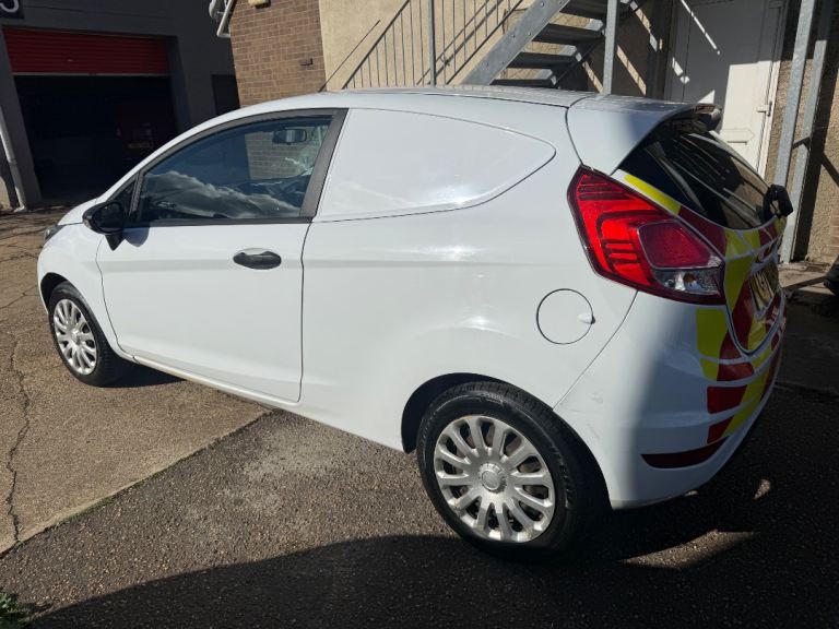 Ford, FIESTA, Car Derived Van, 2016, Manual, 1496 (cc)