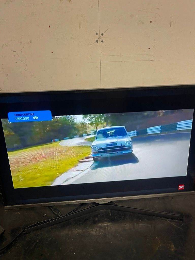 32" Samsung LED TV