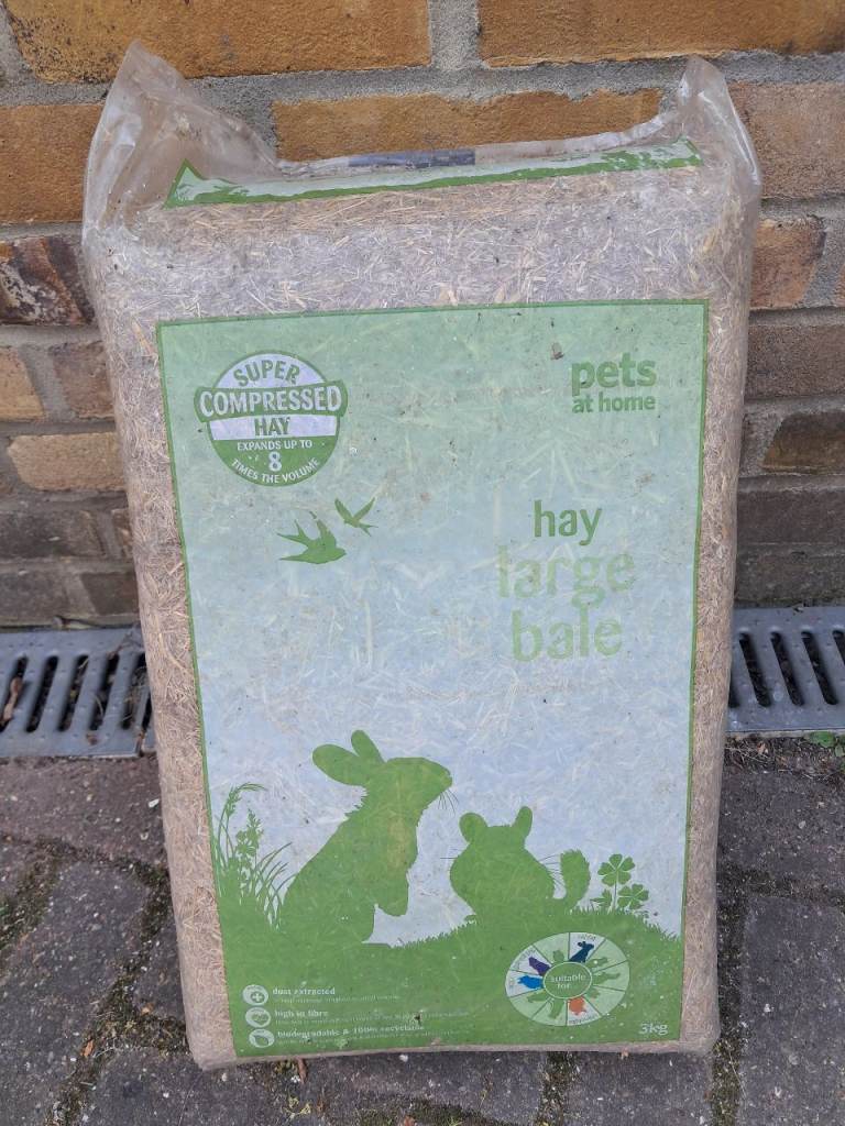 Large bale of hay 3kg