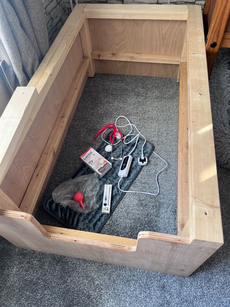Whelping Box Puppy Dog