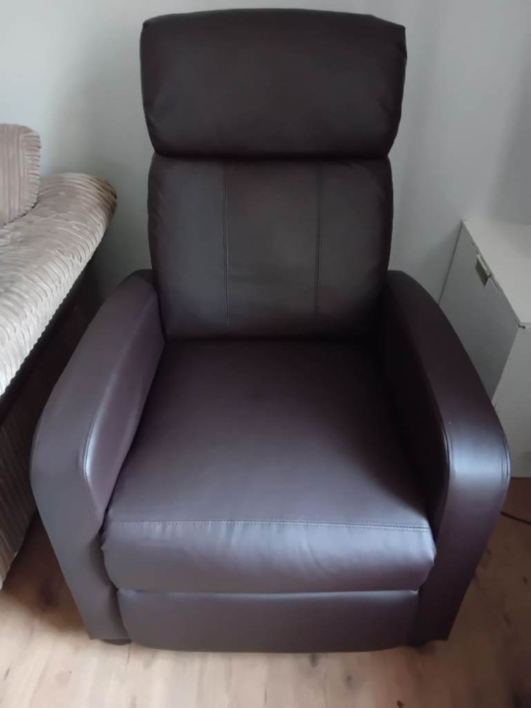 New recliner armchair 
