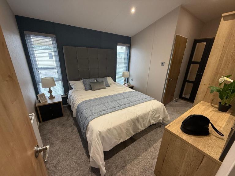 2026 WILLERBY NEW HOLLAND 40X20FT LODGE • 2 BED • RESIDENTIAL SPEC • BRAND NEW