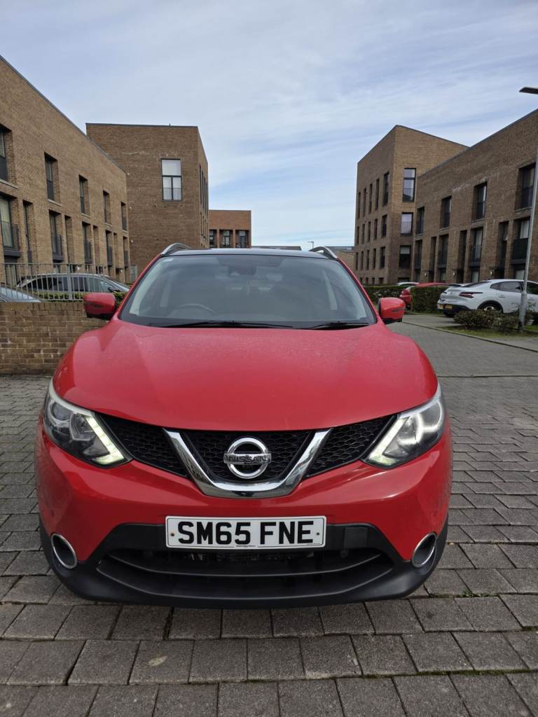 Nissan QASHQAI N-Tec 2015, Auto 1.2 (cc) Very Low Mileage