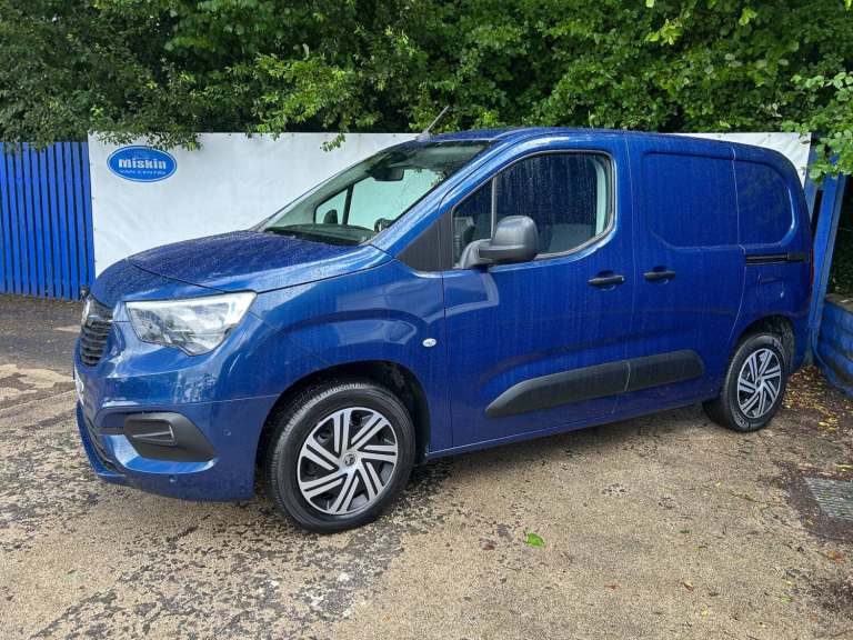 2019 Vauxhall Combo 2000 1.6 Turbo D 100ps H1 Sportive Van PANEL VAN Diesel Manual
