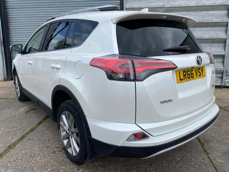 2017 66 REG TOYOTA RAV4 EXCEL 2.0TDi DAMAGED REPAIRABLE SALVAGE