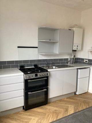 Flat Roath Cardiff