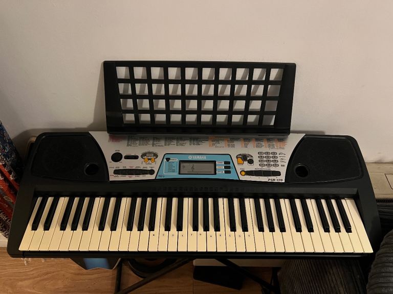 Yamaha PSR-170 keyboard