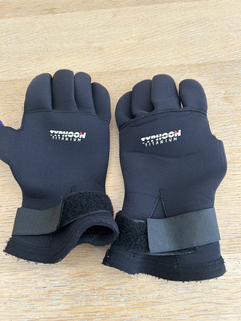 Dive Gloves