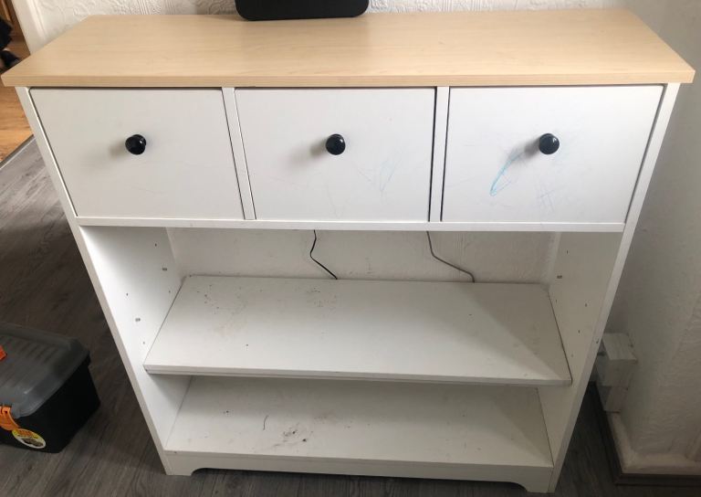 Shoe cupboard ( FREE )