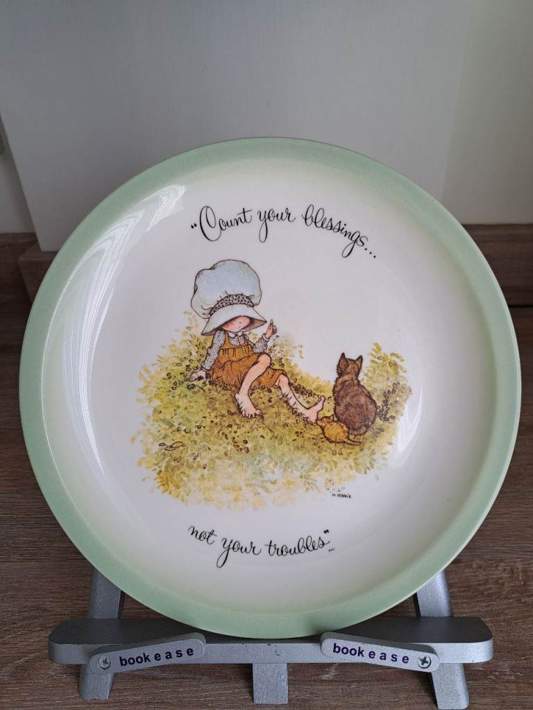 HOLLY HOBBIE COLLECTORS EDITION PLATE "COUNT YOUR BLESSINGS"