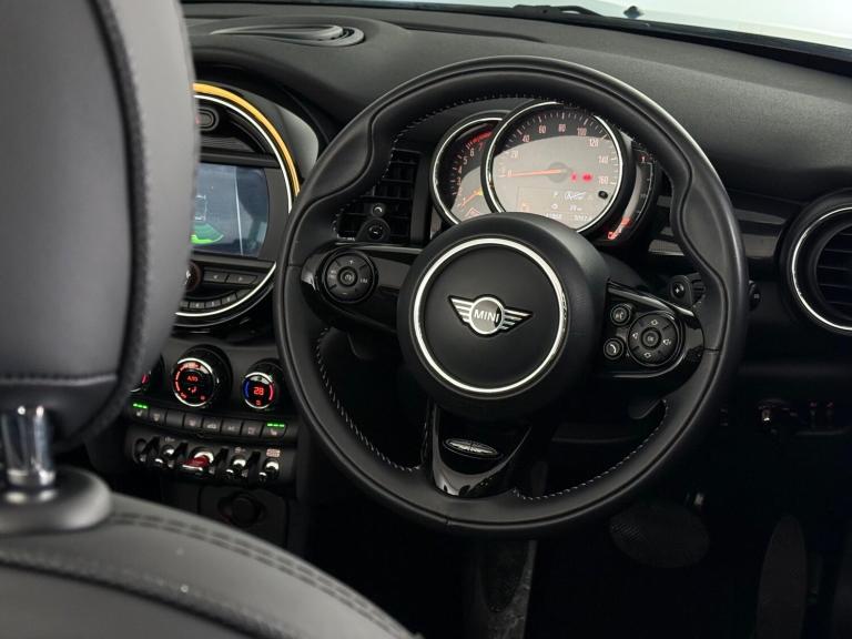 2020 MINI Convertible 2.0 Cooper S Exclusive Steptronic Euro 6 (s/s) 2dr CONVERTIBLE Petrol Autom...