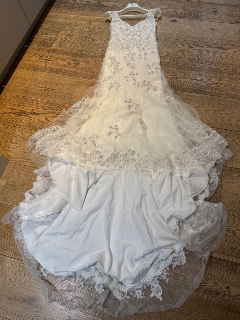 Wedding Dress Lusan Mandongus