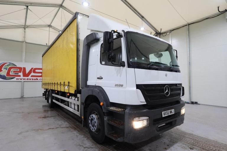2007 (56 PLATE) Mercedes Benz Axor 2528 6x2 Euro 4 Curtainsiders