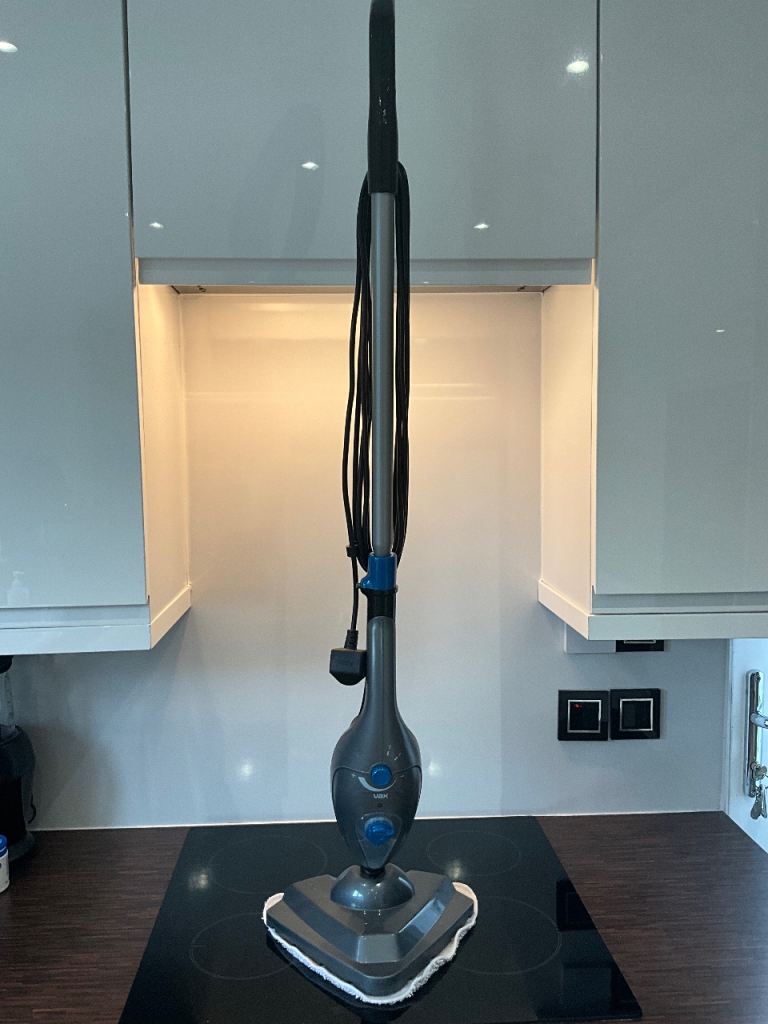 VAX 1300w Steam Mop