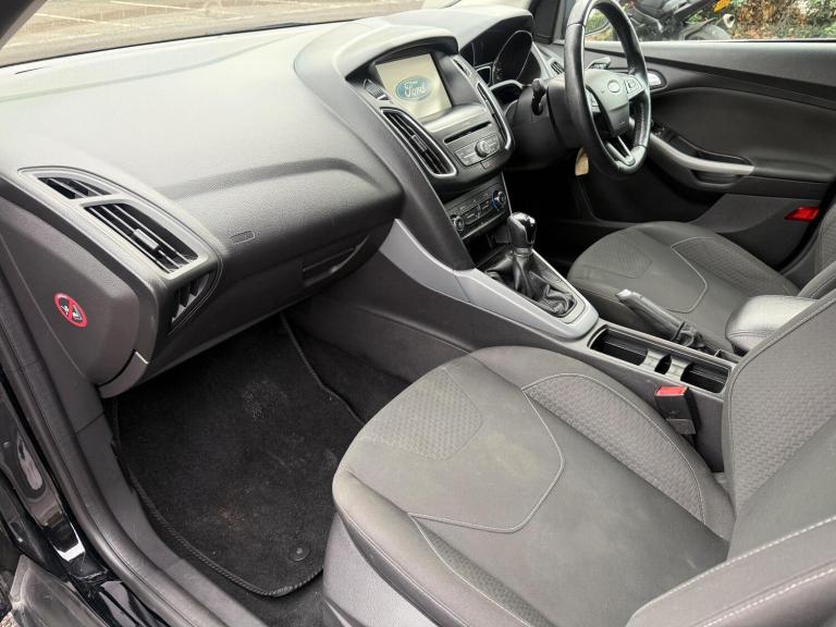 2015 Ford Focus 1.0 EcoBoost Zetec 5dr HATCHBACK PETROL Manual