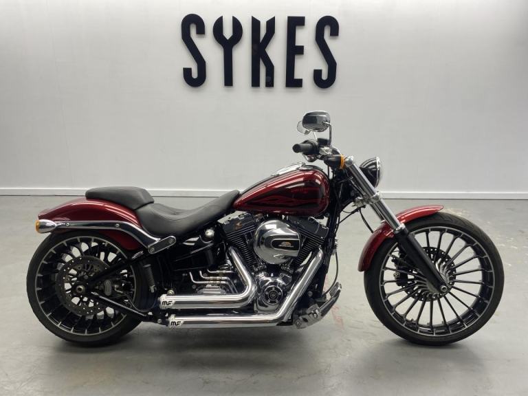 2017 Harley-Davidson FXSB Softail Breakout in Hard Candy Hot Rod Red Flake