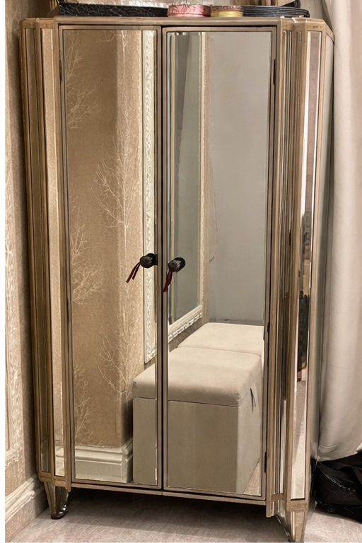 Mirrored Storage Cabinet / Display Cabinet – Champagne Gold Frame – Excellent Condition