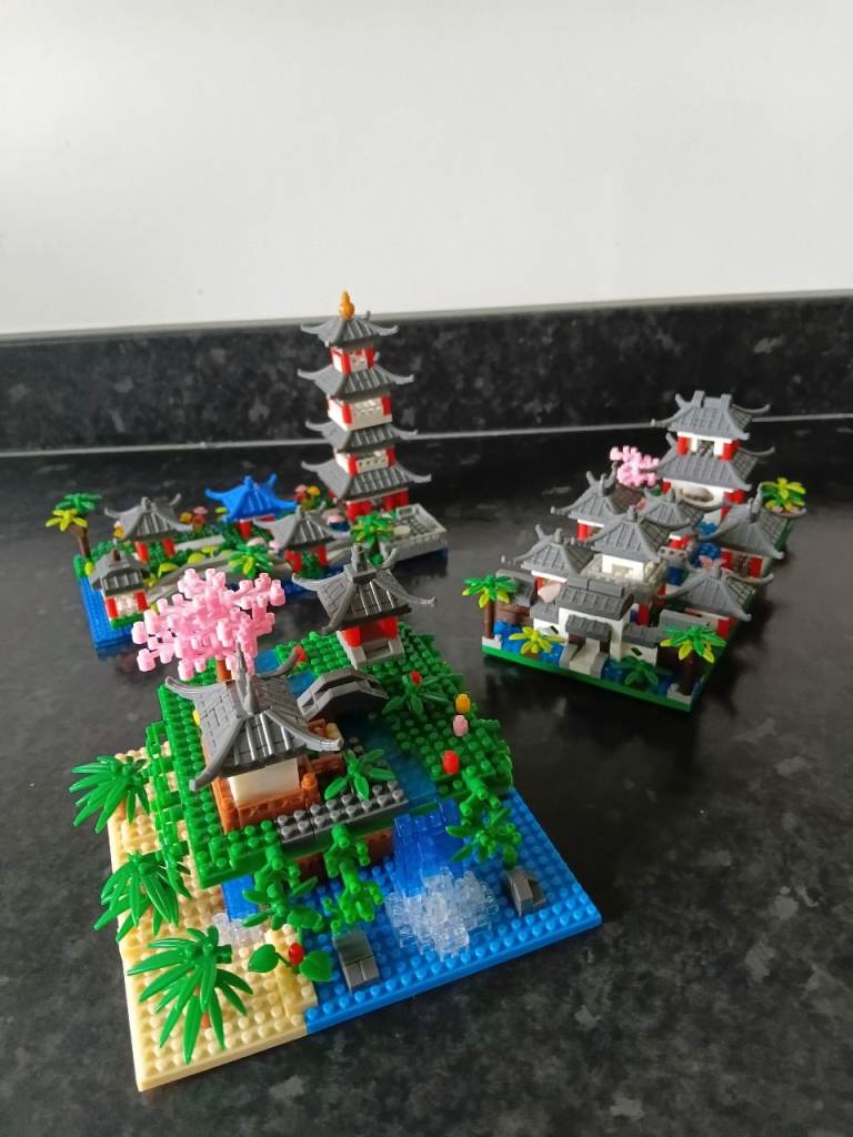 Miniature Building Blocks Set - Japanese Temple Theme