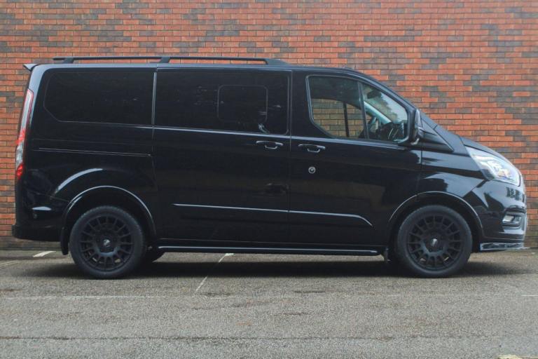 2021 Ford Tourneo Custom 2.0 320 EcoBlue Titanium Auto L1 Euro 6 (s/s) 5dr MPV Diesel Automatic