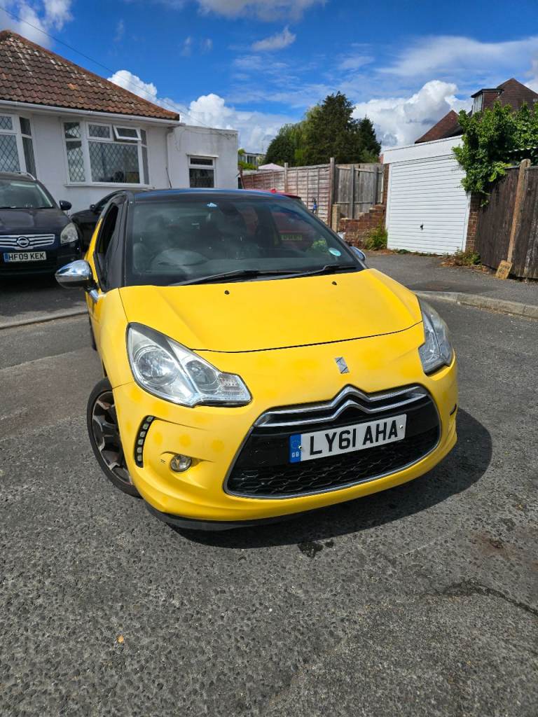 Citroen, DS3, Hatchback, 2012, Manual, 1560 (cc), 3 doors
