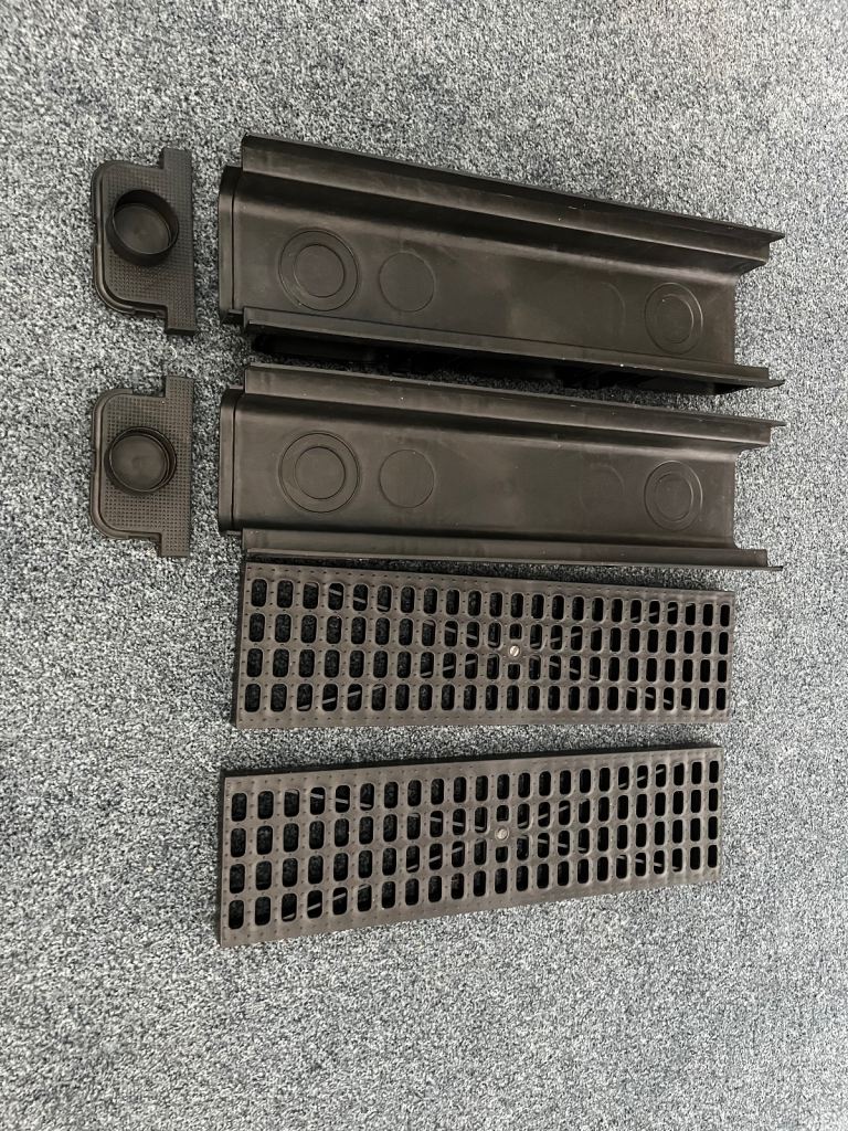 Drain channel 1 meter long 