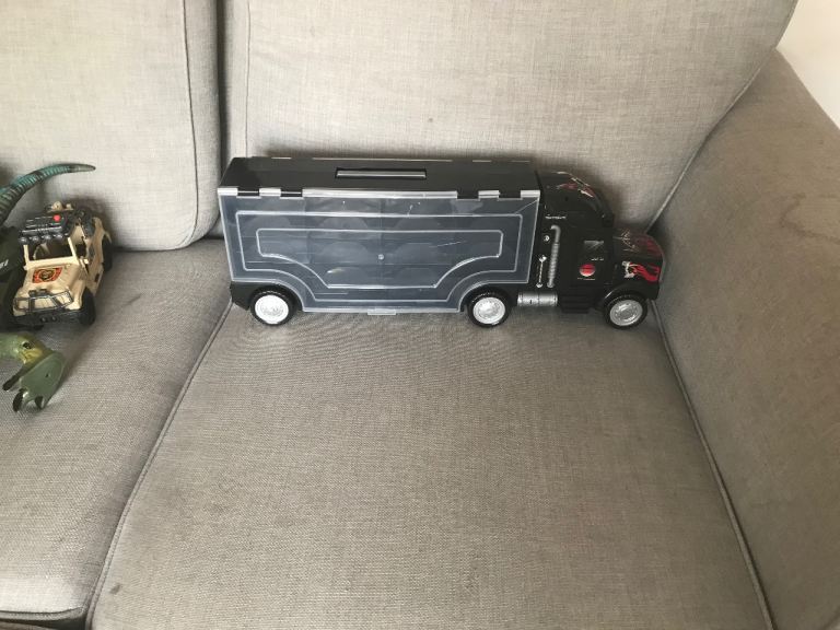 Hot wheels truck
