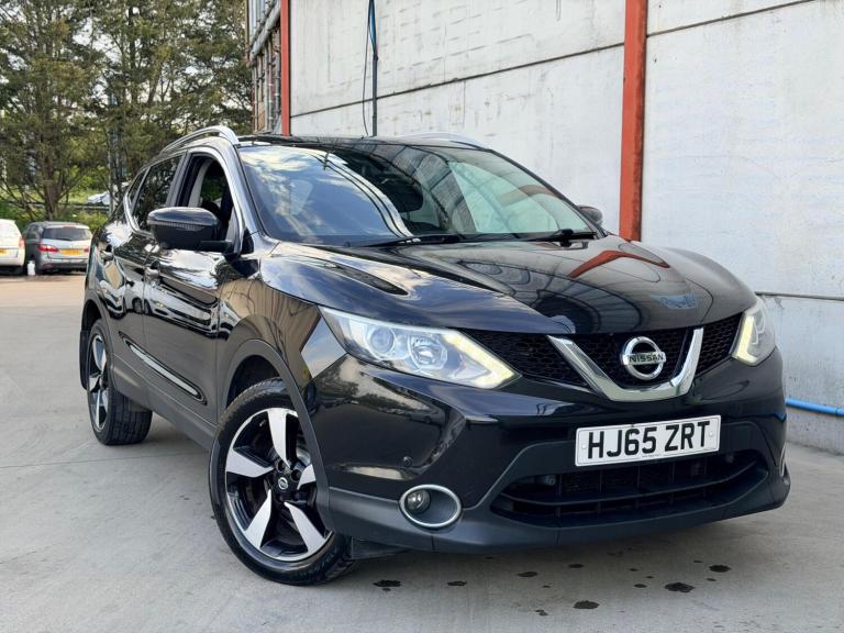 2015 Nissan Qashqai 1.2 DiG-T N-Tec+ 5dr HATCHBACK PETROL Manual
